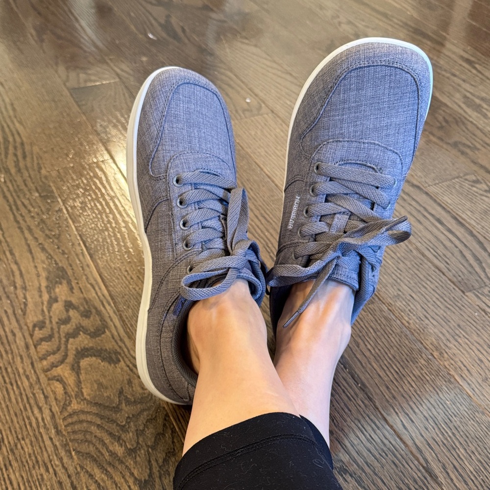 Hobibear Women's Grey Barefoot style Casual Sneakers size 40 NEW in box